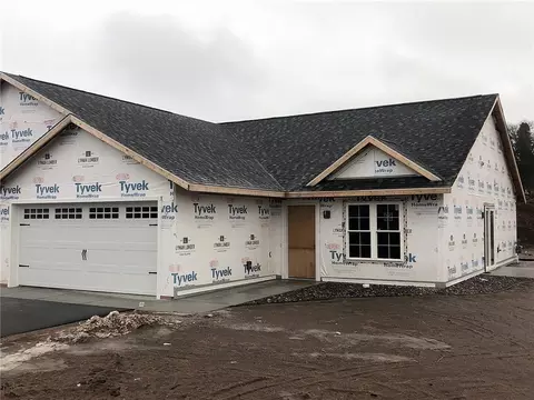 5131 Quiet Hollow Ct, Eau Claire, WI 54701