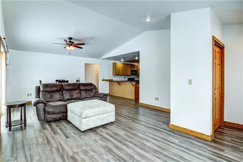 124 Vine St, Bloomer, WI 54724 photo 2