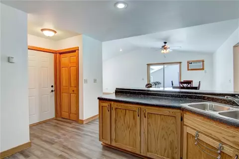 124 Vine St, Bloomer, WI 54724 photo 6