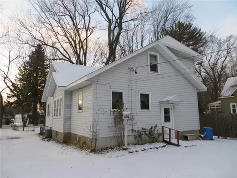 812 School St, Withee, WI 54498 photo 4