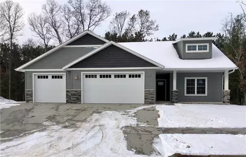 1154 Craven Ct, Eau Claire, WI 54703