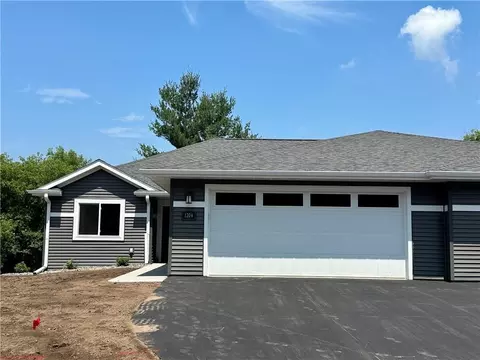 1204 Juniper Pl, Eau Claire, WI 54703