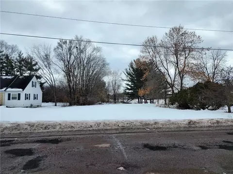 - W South Street, Chippewa Falls, WI 54729