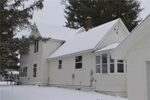200 S 9th St, Cameron, WI 54822