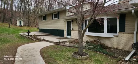 1210 Wedgewood Ave, Eau Claire, WI 54703