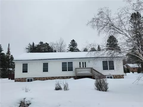 10214 Olker Rd, Hayward, WI 54843