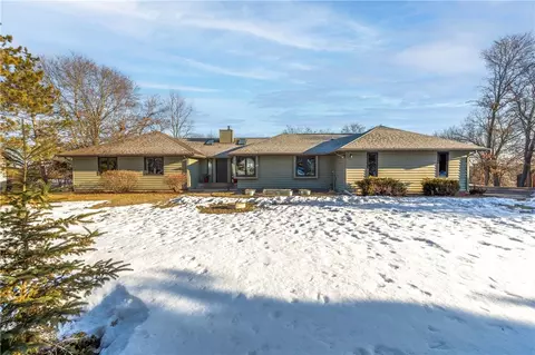 6702 S Shore Dr, Altoona, WI 54720