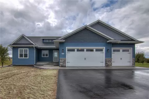 4597 N 940th St, Elk Mound, WI 54739