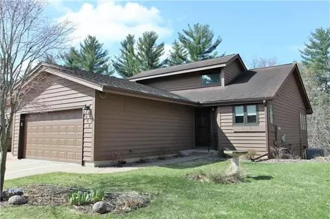 942 Cambridge Ct, Altoona, WI 54720