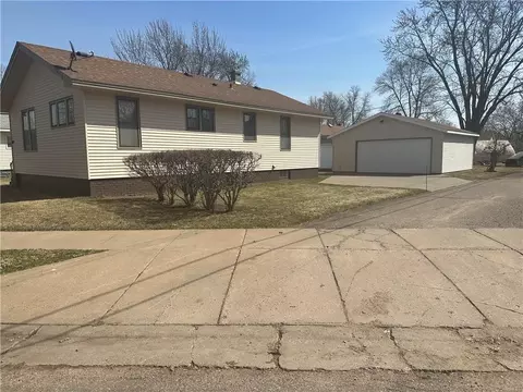 109 W Greenville St, Chippewa Falls, WI 54729