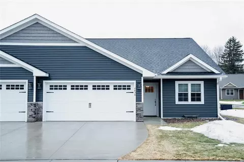 4836 Willow Pl, Eau Claire, WI 54703