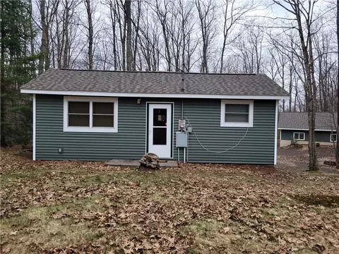 10943 N Echo Point Rd, Hayward, WI 54843