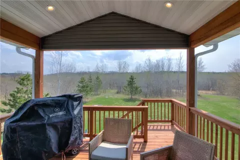e5129 Queens Drive, Eleva, WI 54738 photo 4