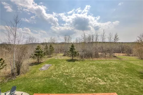 e5129 Queens Drive, Eleva, WI 54738 photo 2