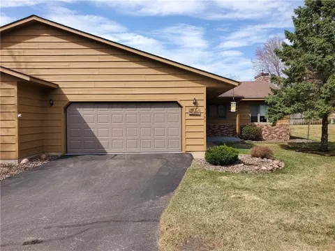 3363 Southgate Ct #B, Eau Claire, WI 54701