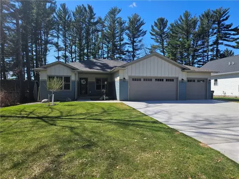 4045 Harless Rd, Eau Claire, WI 54701