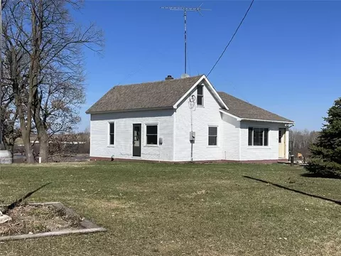 1529 4th St, Turtle Lake, WI 54889