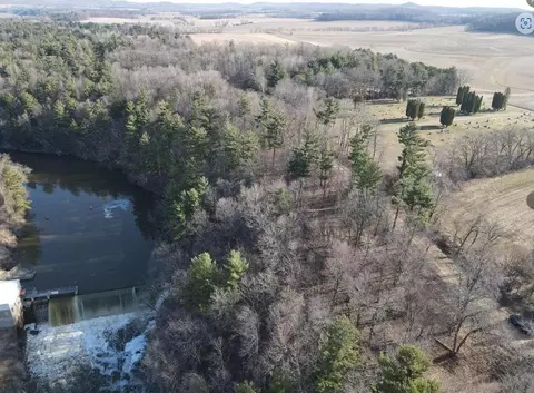 Unit 2 297th Street, Eau Galle, WI 54737