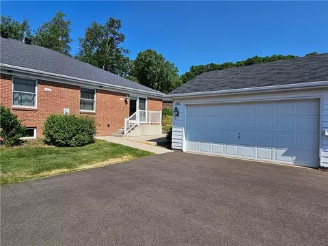 2016 Providence Ct, Eau Claire, WI 54703