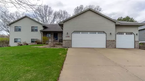 2232 Jingle Ct, Eau Claire, WI 54703