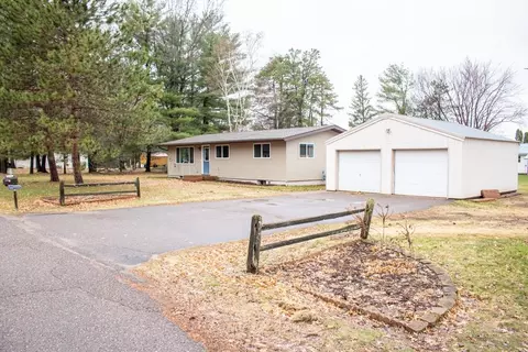 1320 W Leonard St, Chetek, WI 54728