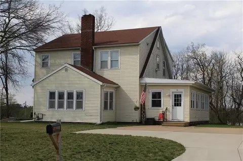 304 E Lincoln St, Black River Falls, WI 54615