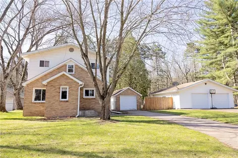 145 Hickory Ln, Eau Claire, WI 54703