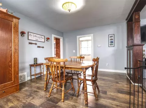302 W Main St, Thorp, WI 54771 photo 8