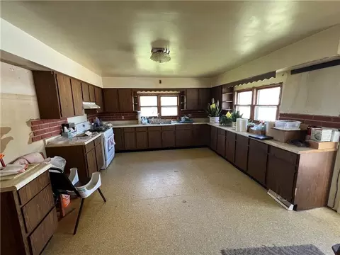 113 Elm St, Thorp, WI 54771 photo 4