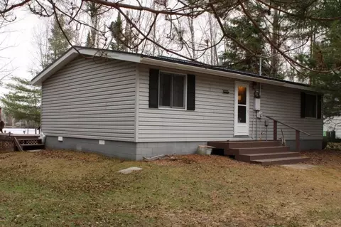 n9054 East Island Road, Phillips, WI 54555