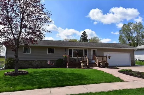 2542 Diane Ln, Eau Claire, WI 54703