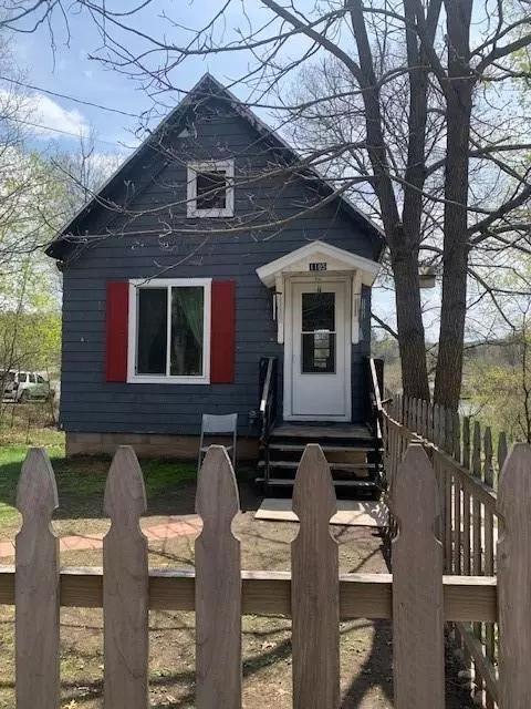 1105 Grant St #1 & 2, Spooner, WI 54801