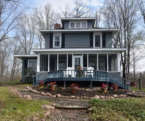 909 Colan Blvd, Rice Lake, WI 54868