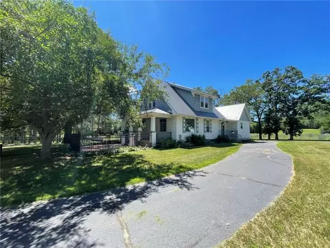 n12337 County Road W, Colfax, WI 54730