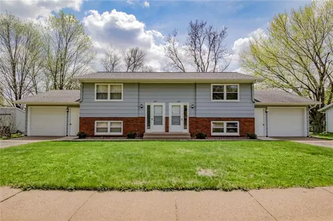 625 Bridgewater Ave #625/627, Chippewa Falls, WI 54729