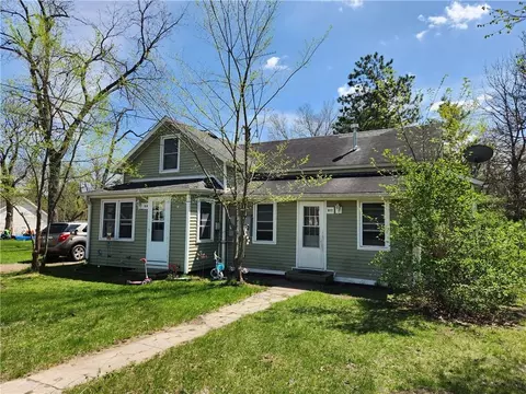 910 Pierce St, Black River Falls, WI 54615