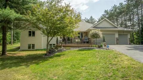 5509 Perth Dr, Eau Claire, WI 54703