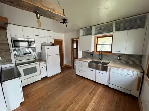 705 Main St, Cornell, WI 54732 photo 2