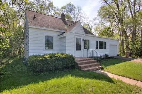 1907 7th St, Eau Claire, WI 54701