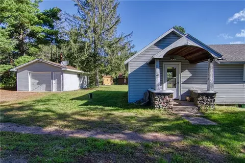15158 W Hospital Rd, Hayward, WI 54843