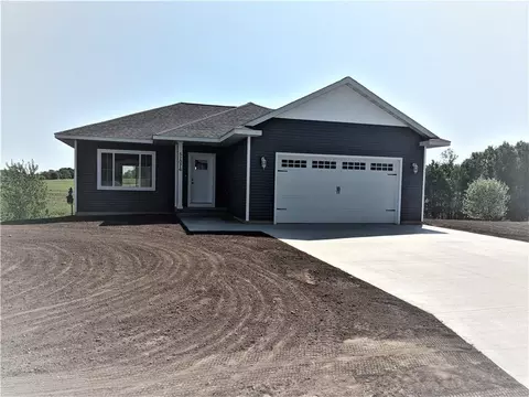 51076 Hillside Rd, Osseo, WI 54758