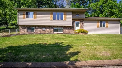608 Hewitt St, Eau Claire, WI 54703
