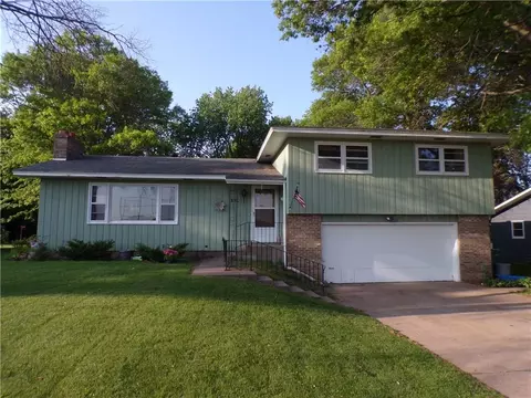 1519 Marquette St, Eau Claire, WI 54703