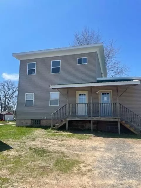 304 Pine St #1 & 2, Black River Falls, WI 54615