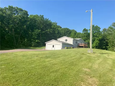 2402 Blackberry Rd N, Melrose, WI 54642
