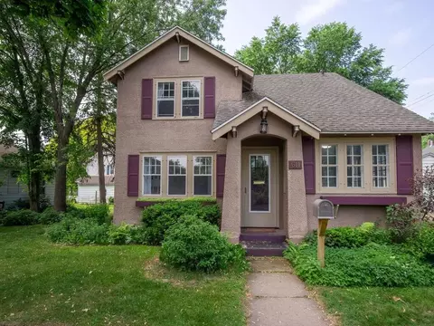 611 Summit Ave, Eau Claire, WI 54701