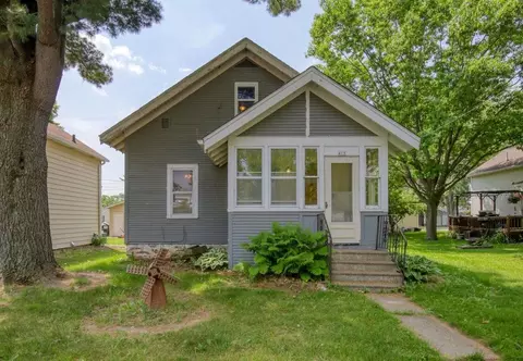 413 W Main St, Thorp, WI 54771