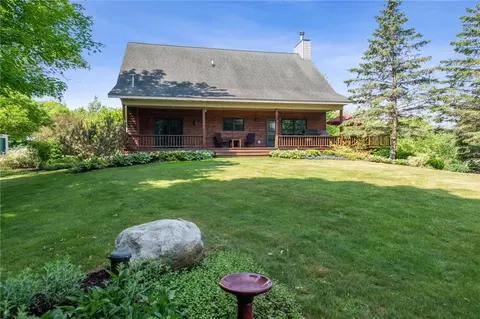 73 250th St, Baldwin, WI 54002