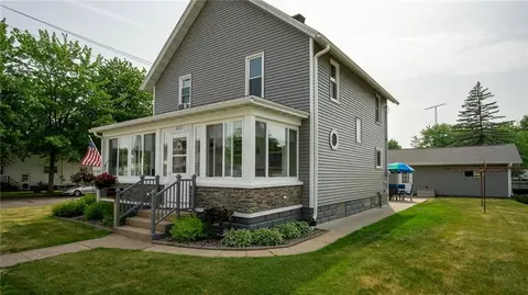 1833 Kranzfelder St, Bloomer, WI 54724