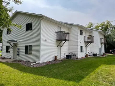 1521 6th St E #1-3, Menomonie, WI 54751